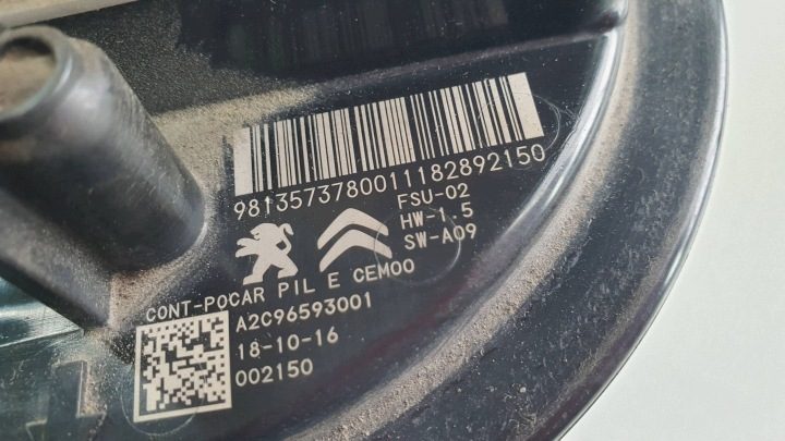Peugeot 2008 I 18 г. Рестайлинг 1.2 THP HN05 Топливный насос 9813573780, фото 4
