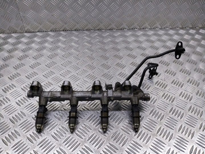 ТОПЛИВНАЯ РАМПА MITSUBISHI CARISMA 1.8 GDI, фото 1