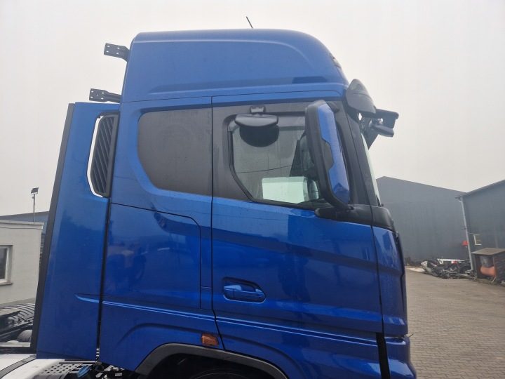 КАБИНА В СБОРЕ FORD F-MAX TRUCKS CARGO 500, фото 7
