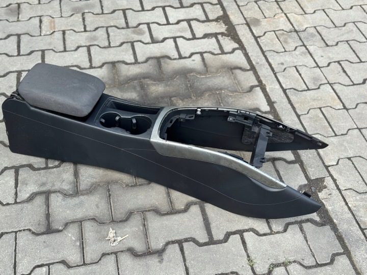 ЦЕНТРАЛЬНЫЙ ТОННЕЛЬ КОНСОЛЬ БАРДАЧОК AUDI A4 B8 A5 8T 8K0864981D, фото 1