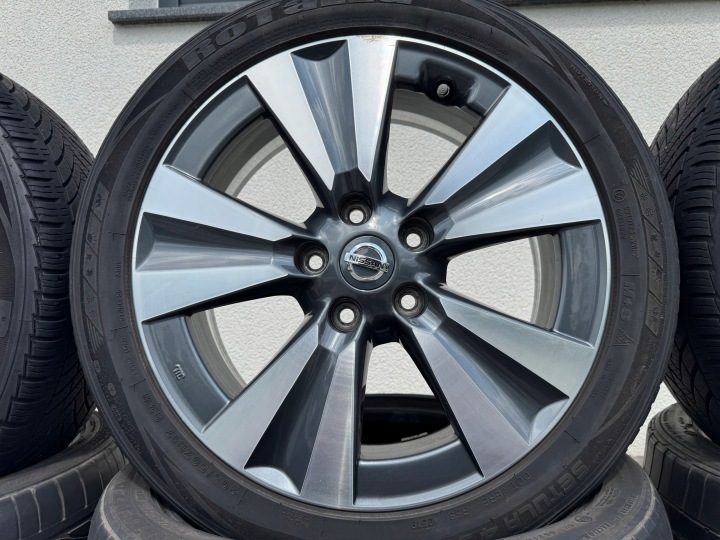 Всесезонные R17 Nissan leaf,pulsar,megane 3,4, датчики Tpms, фото 5