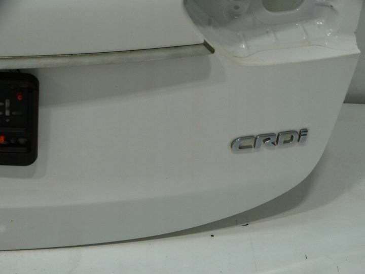 Крышка багажника задняя KIA Carens IV 13-19R. код : D1, фото 10