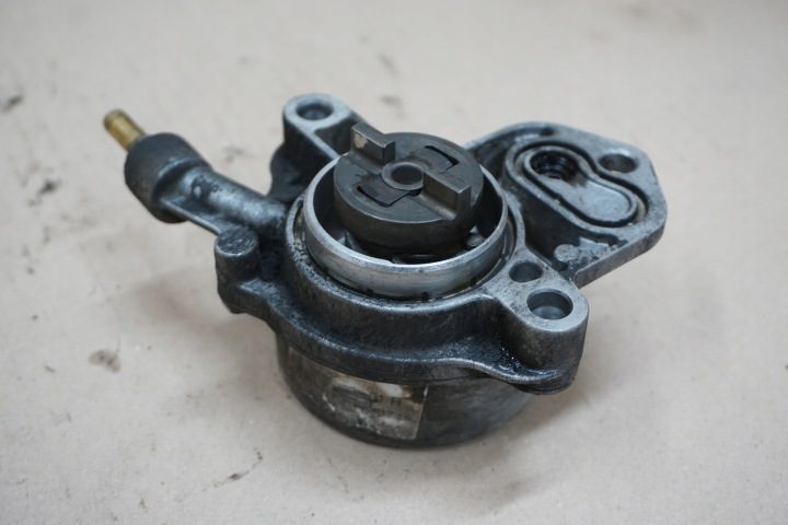 SUZUKI GRAND VITARA I ВАКУУМНЫЙ НАСОС 2,0 HDI 98-05r, фото 4