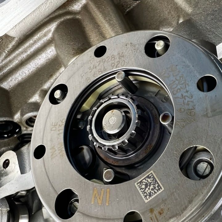 Головка блока цилиндров BMW F39 F45 F46 Mini F54 F55 X1 X2, фото 16