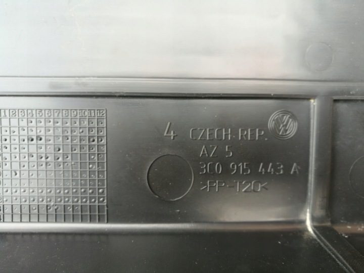 Крышка Alumulatora--Audi VW Paasat B6 3C0915443A, фото 3