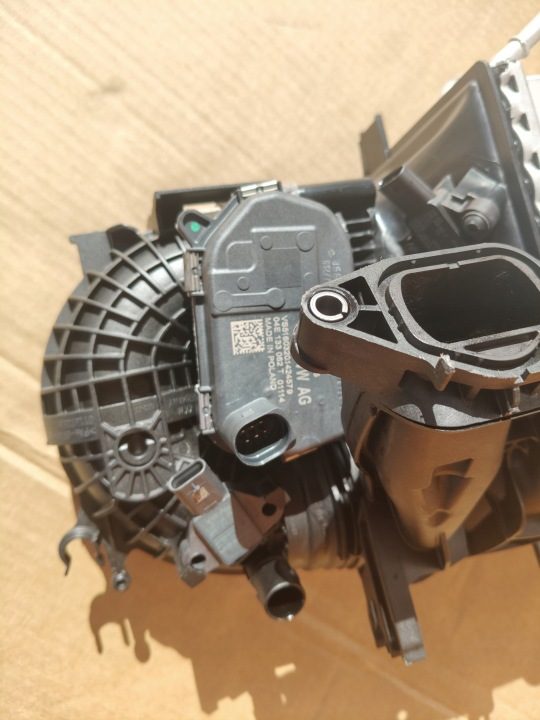 VW Audi Skoda Seat впускной коллектор компл. 05E129709F, фото 7