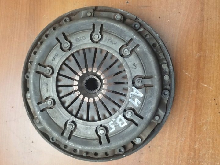 Сцепление двухмассовый маховик VW Audi 1.6 1.8 2.0 058141117A, фото 1