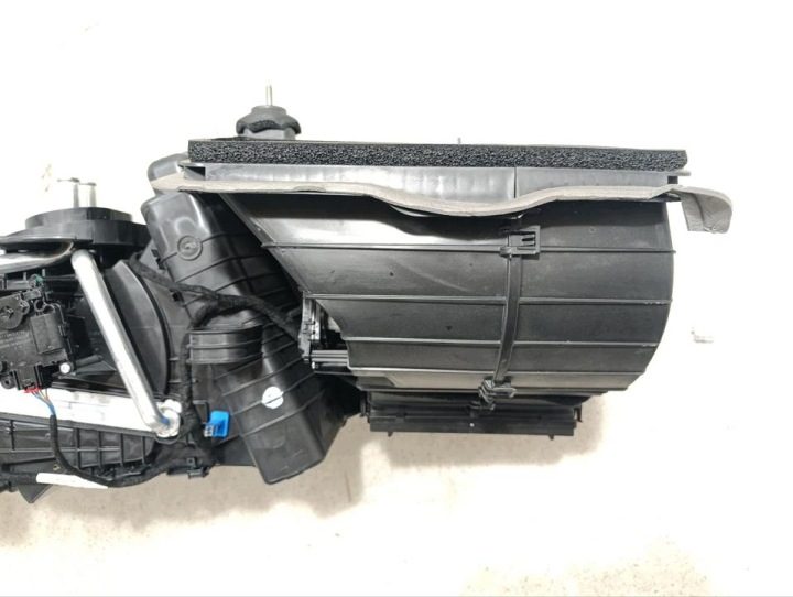 Корпус вентилятора 68408753AG Jeep Wagoneer/ Wagoneer L WS 2023, фото 7