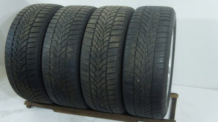 4× Шина зимняя Dunlop SP Winter Sport 4D 225/55R17 97 H защита диска, Run Flat MO - Mercedes-Benz, фото 1