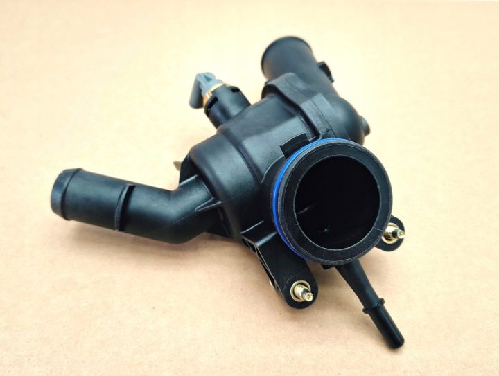 Корпус термостата 2.0L Ecoblue Ford Kuga 2020- 2639155 _ HG9Q-9K478-CB, фото 4