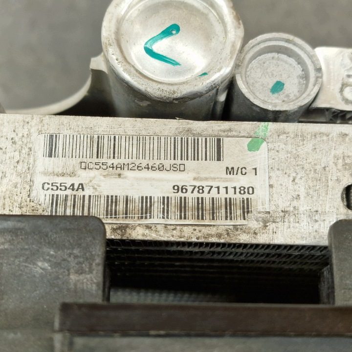 Комплект радиаторов Opel Citroen Toyota Peugeot OE 9816746580, фото 3