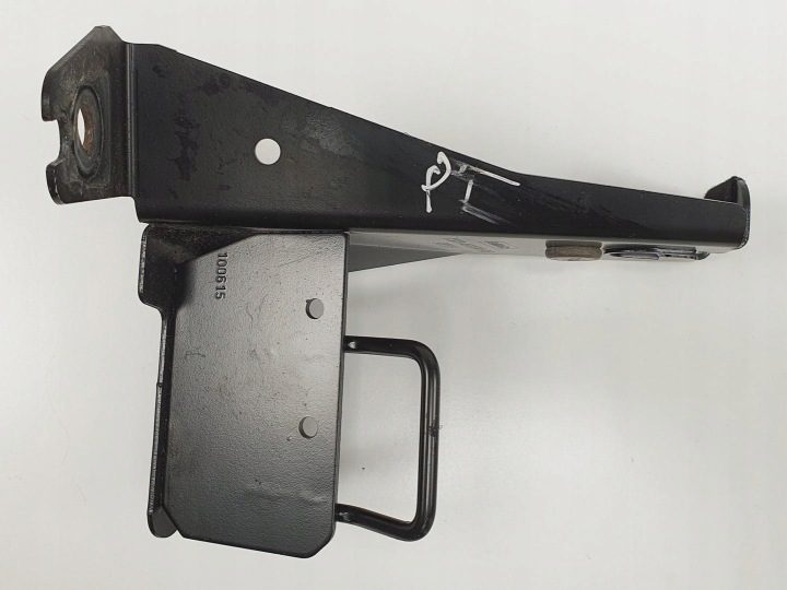 Кронштейн дивана правый задний MK4 Isofix универсал, фото 1