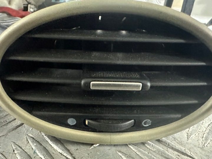 Ford Focus MK2 решетки обдува, фото 8