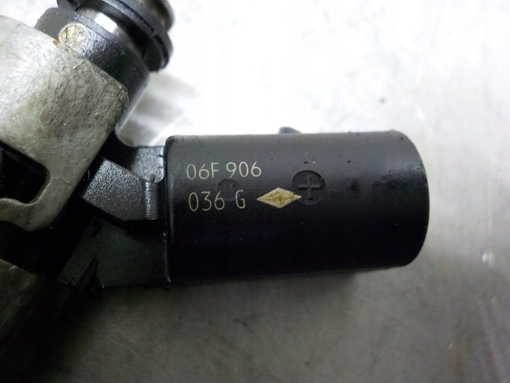 AUDI A3 II 8P 2.0 TFSI ФОРСУНКА 0261500039 06F906036G, фото 2