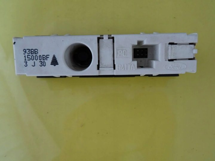 Дисплей часы Ford Mondeo MK1 93BB15000BF NR589, фото 3
