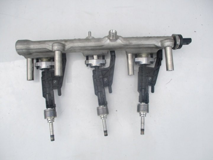 Топливная рампа форсунка Mini ONE Cooper F56 F55 BMW X1 X2 F45 F46 1.5 турбо, фото 2