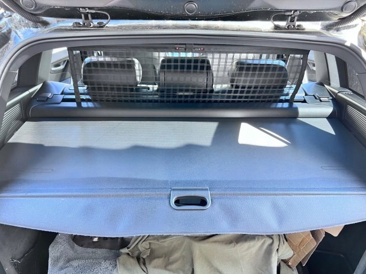 BMW X3 E83 шторка багажника сетка черная как новая 3424859, фото 2