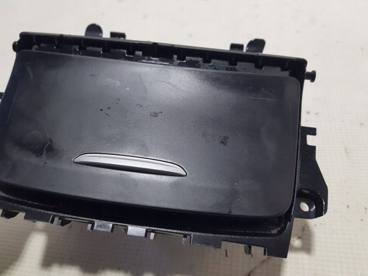 Пепельница передняя Mercedes CLA C117 X117 W117 W176 A1766802000, фото 3