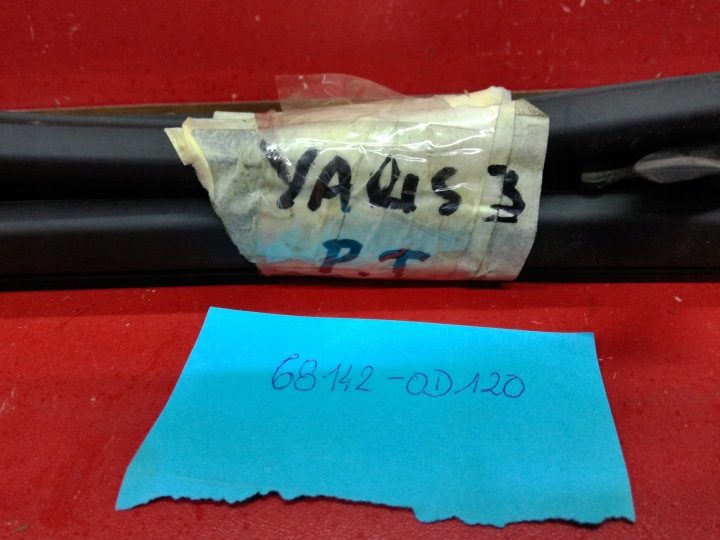 TOYOTA YARIS III 10-20 68142-0D120 УПЛОТНИТЕЛЬ СТЕКЛА ПРАВЫЙ ЗАДНИЙ РАМКИ, фото 2