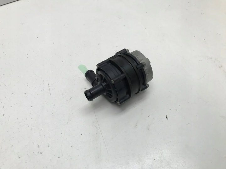 VOLVO XC40 RECHARGE ЭЛЕКТРО 2022 ДОПОЛНИТЕЛЬНЫЙ ЦИРКУЛЯЦИОННЫЙ НАСОС ВОДЫ 32135208, фото 2
