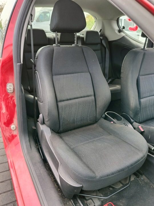 Peugeot 207 07-13 СИДЕНЬЕ ПРАВОЕ ПАССАЖИРА, фото 1
