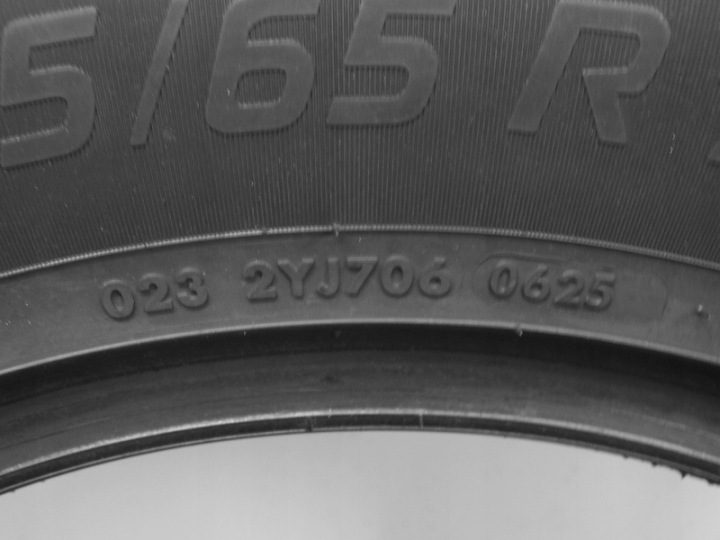 Шина летняя Vredestein Ultrac 225/65R17 102 В защита диска, фото 8