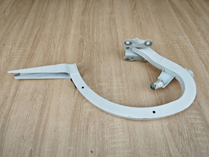 ПЕТЛЯ КРЫШКИ ЛЕВАЯ ЗАДНЯЯ AUDI A4 B9 8W СЕДАН 8W5827305A LS9R 10 л.с., фото 4