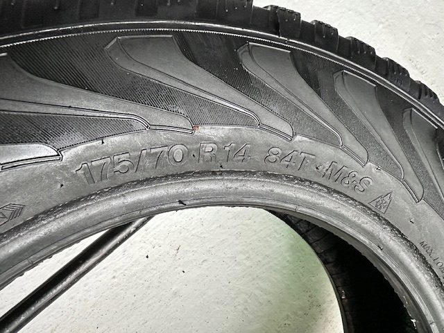 Шина зимняя Vredestein Snowtrac 3 175/70R14 84 т сцепление на снегу (3PMSF), фото 6