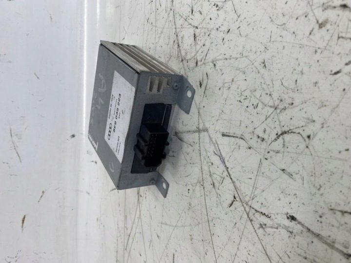 Wzmazniacz аудио Audi A4 B7 2.5 TDI 8E9035223, фото 3