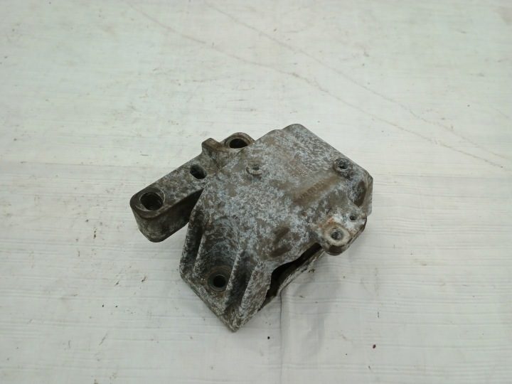 Подушка двигателя Volkswagen AUDI SEAT SKODA OE 1J0199262BE, фото 1