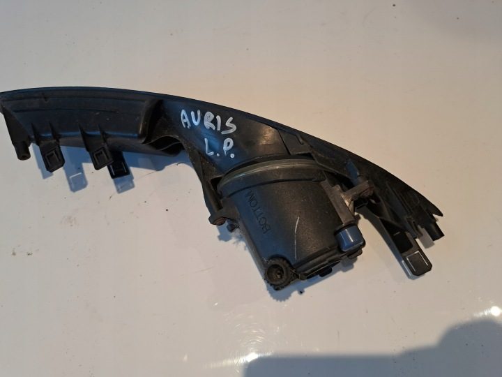 Toyota Auris I решетка заглушка бампера левая передняя + противотуманная фара 81481-02040, фото 3