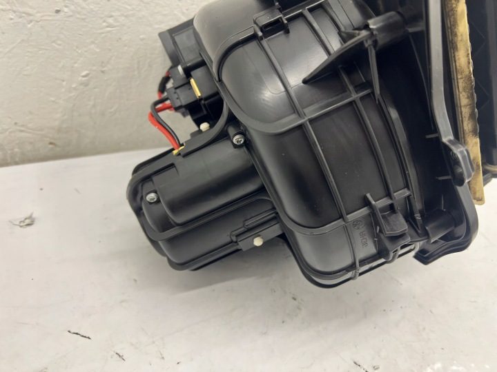 Вентилятор печки европа в сборе BMW F10 F11 9243950 9220847, фото 4