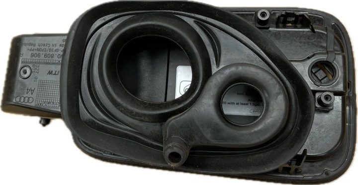 AUDI A4 B9 ЛЮЧОК ГОРЛОВИНЫ БЕНЗОБАКА ДИЗЕЛЬ 8W0809906A, фото 2