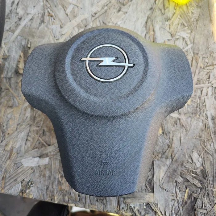 Opel Corsa D Подушка безопасности Пассажира 13235770, фото 1