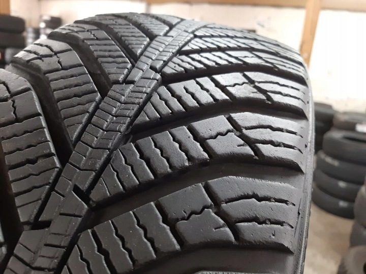 2× Шина всесезонная Kumho Solus HA31 225/45R18 95 В усилитель (XL), фото 6