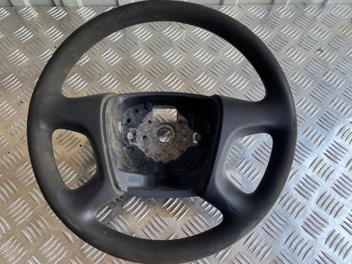 Skoda Fabia I 99- 1.4 MPI руль обычный Czteroramienna оригинал, фото 1