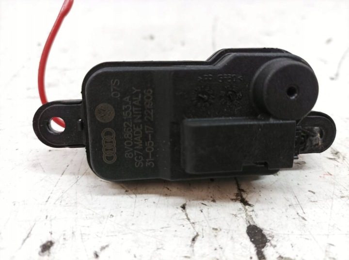 ПРИВОД ЛЮЧКА ГОРЛОВИНЫ БЕНЗОБАКА 8V0802153A Audi A3 III (2013- 2020) 8V, фото 2