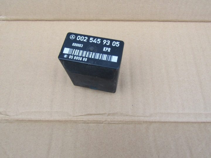 8 MERCEDES W124 РЕЛЕ ТОПЛИВНОГО НАСОСА 0025459305, фото 1