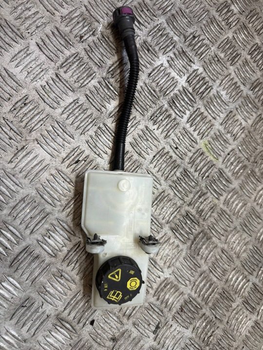 Ford OE EV612K478BB бачок тормозной жидкости, фото 1
