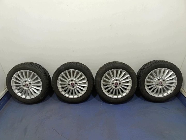 FIAT LINEA 06-12 ЛИТЫЕ ДИСКИ С ШИНАМИ 4x98 6Jx16 ET41 51811663, фото 1