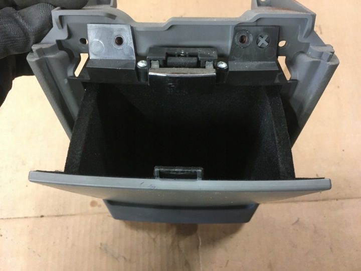 ПЕПЕЛЬНИЦА БАРДАЧОК ЗАДНИЙ CADILLAC SRX 25893235, фото 4