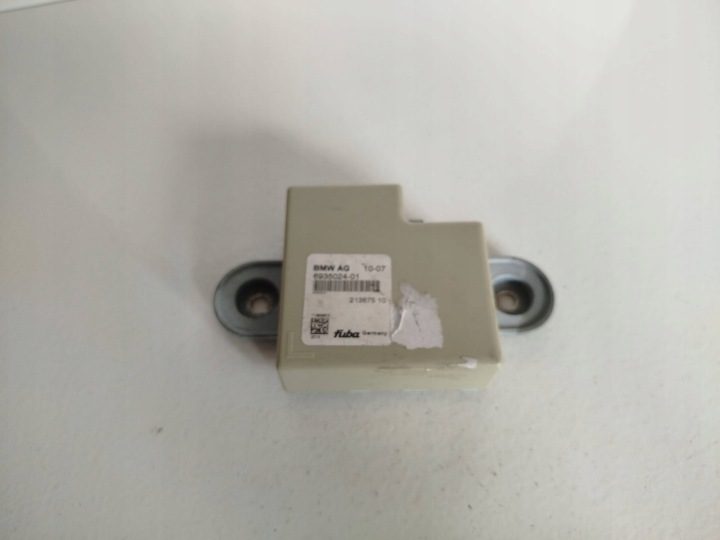 Усилитель Антенный BMW X5 E90 E91 E7 E71 X6 693502401, фото 4