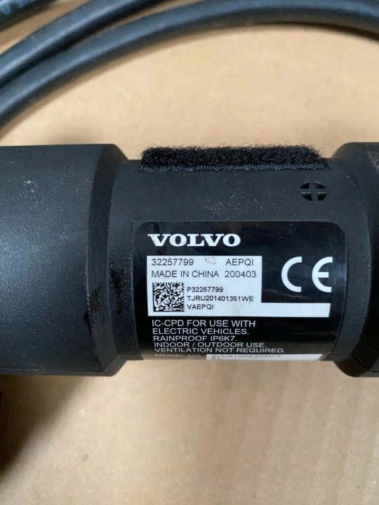 Провод кабель зарядное устройство сетевое 32257799 Volvo XC60 II XC90 II XC40, фото 2