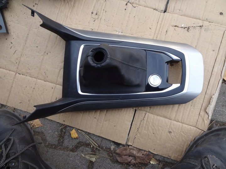 РАМКА ЧЕХОЛ ПЕРЕКЛЮЧЕНИЯ ПЕРЕДАЧ PEUGEOT 308 II T9 98088087XU ITA, фото 1