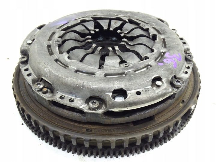 СЦЕПЛЕНИЕ КОМПЛЕКТ ДВУХМАССОВЫЙ МАХОВИК NISSAN JUKE F15 1.2 DIG-T 123072810, фото 1