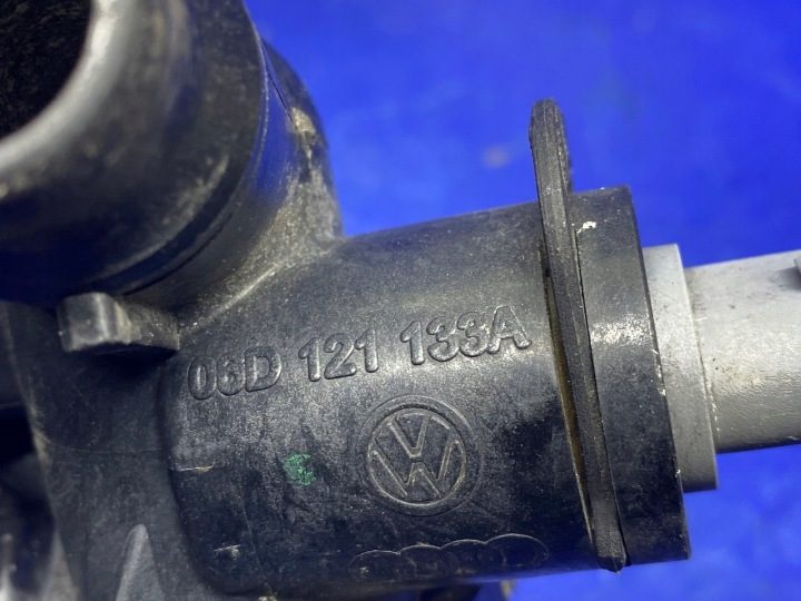 ПАТРУБОК ОХЛАЖДЕНИЯ AUDI A4 B7 SEAT SKODA VW 2.0 TFSI 06D121133A, фото 8