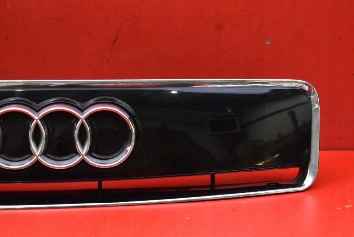 РЕШЕТКА РАДИАТОРА ЧЕРНАЯ ХРОМ 8Z0853631 AUDI A2 8Z 99-05, фото 3