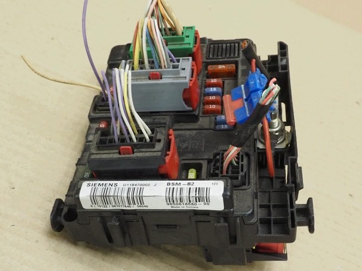 Citroen Berlingo I блок предохранителей BSM 9650618580, фото 9
