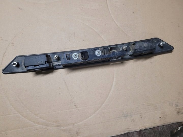 НАКЛАДКА КРЫШКИ РУЧКА БАГАЖНИКА AUDI A4 B6 B7 A6 C6 A3 8P 8E0827574C, фото 2