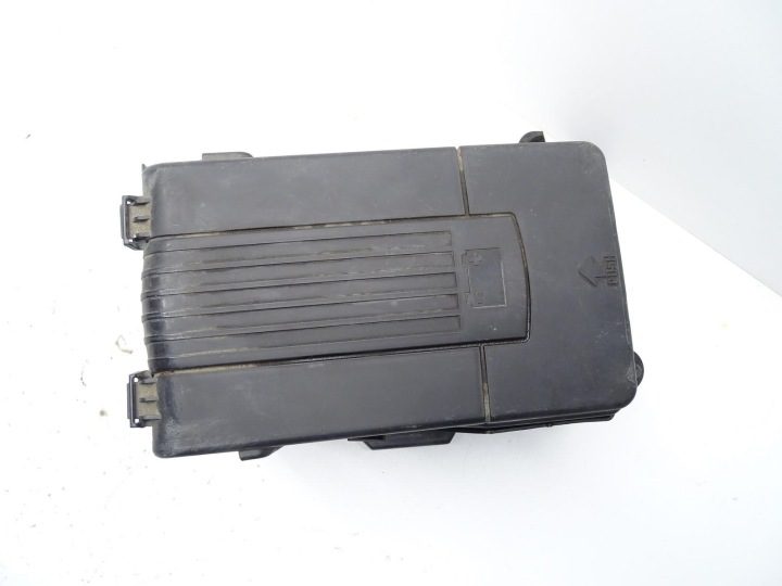 Основание кожух аккумулятора 1K0915325B VW Tiguan 5N Passat B7 Scirocco, фото 5